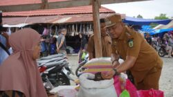 Pastikan Stok Aman Jelang Lebaran, Bupati Luwu Pantau Harga di Pasar Cilallang